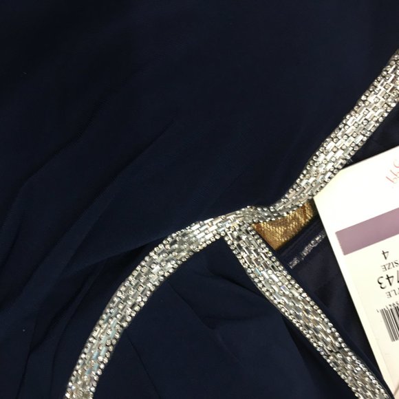 2-piece, Back Cut-out, Blingy Sexy Cruise Dress - Picture 6 of 15